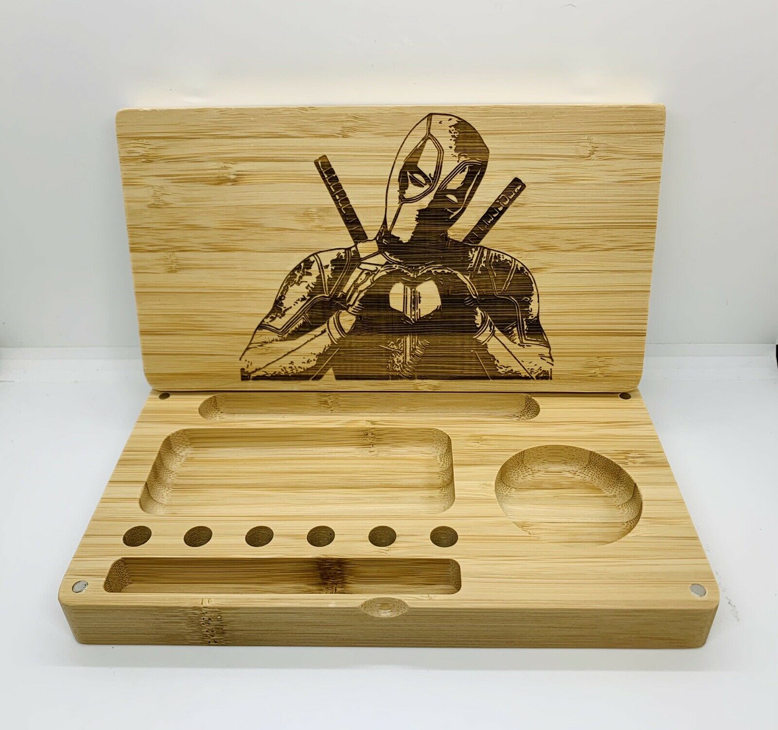 Deadpool Heart Laser Engraved Bamboo High Quality Rolling Tray Pop Gift