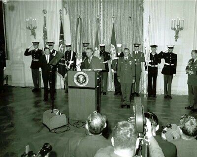 Major Roger H.c. Donlon Receives His Medal Of Honor Lyndon Johnson 8x10 Photo 35