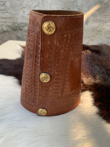 Vintage Leather Cowboy Cuff  With 3 Whirling Log Snap Closures. Only 1
