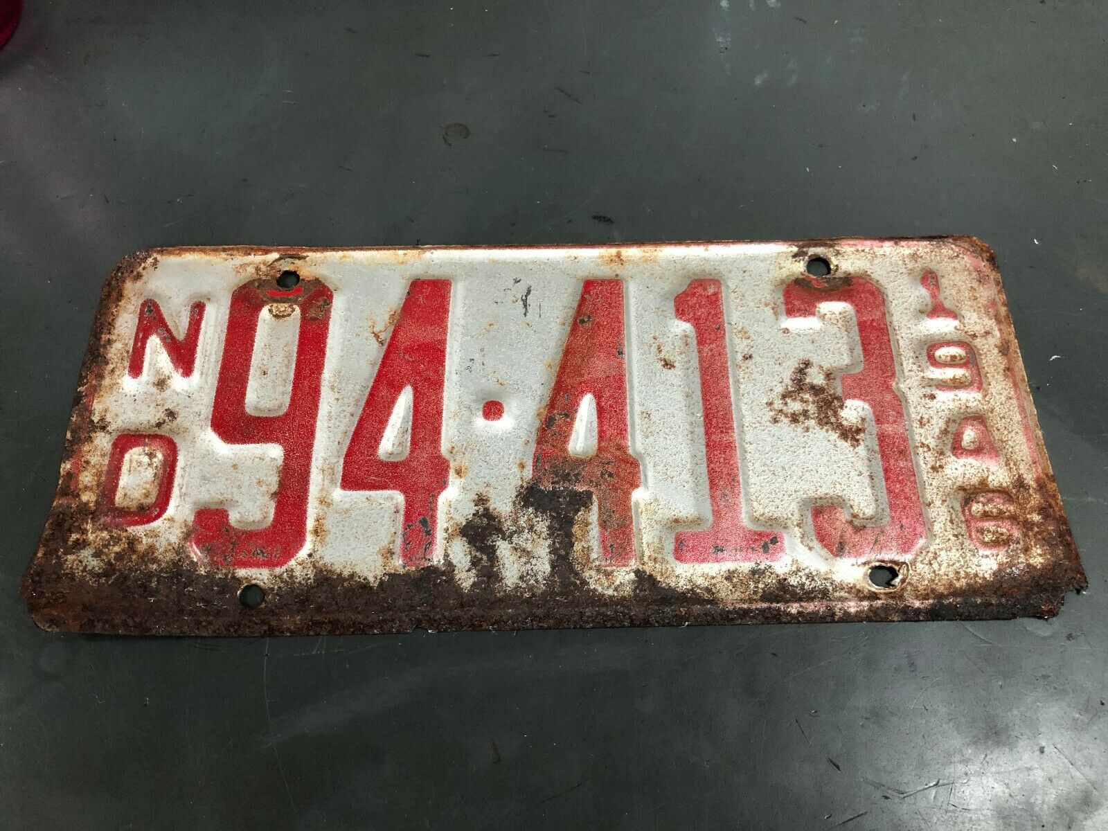 1946 North Dakota License Plate 94-413