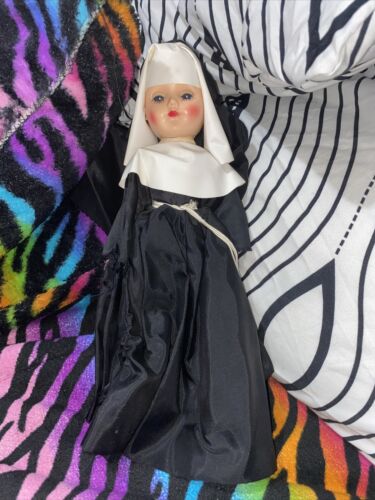 Vtg Nun Sister W/habit&cross Doll Hard Plastic Opens & Closes Eyes Red Lips 11”