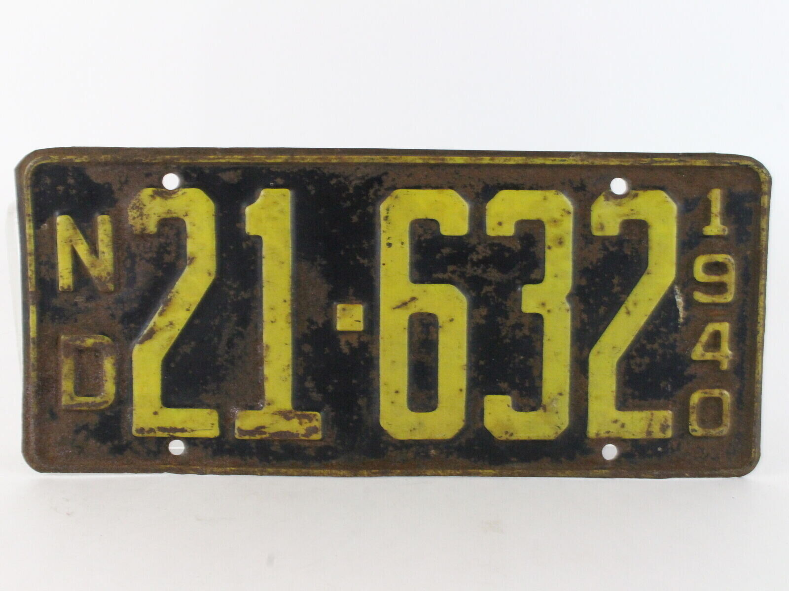 North Dakota State 1940 Vintage License Plate 21-632