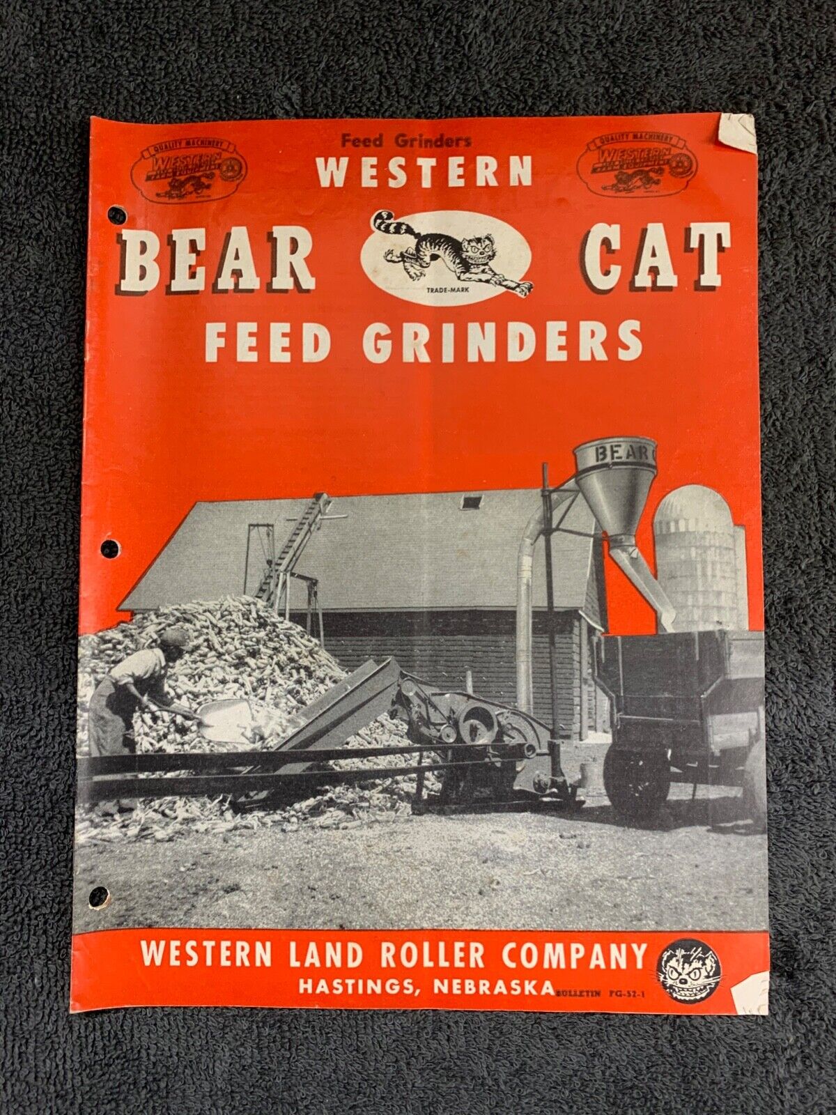 Western Bear Cat Feed Grinders Dealer's Brochure Vintage